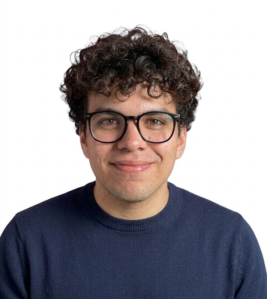Adrián Salas
